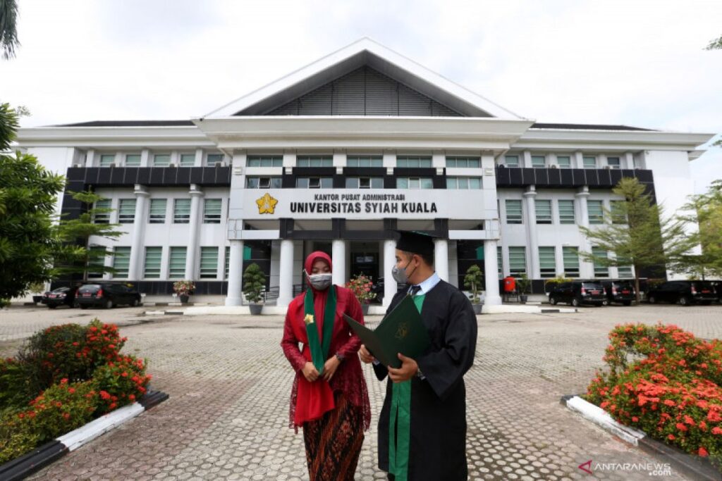 Daftar 15 Perguruan Tinggi Daerah Terbaik di Aceh, Apa Saja?
